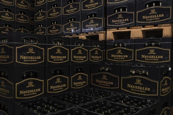 Cerveja fica mais cara na Alemanha com alta de 80% no preço das garrafas por causa da guerra