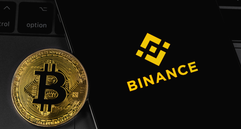 Bitcoin supera US$ 28 mil, XRP dispara 19% e Binance sofre saques de US$ 2 bilhões