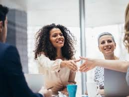 Mulheres são essenciais para relação com clientes