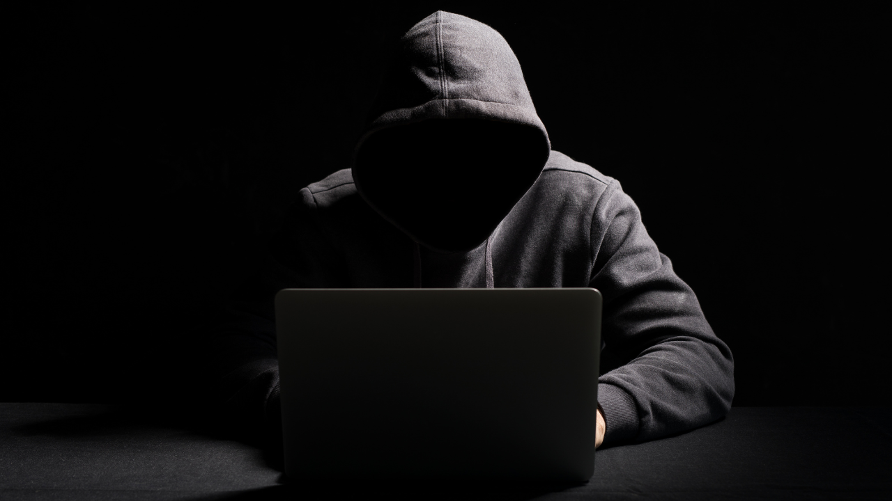Entenda por que monitorar sua marca na dark web
