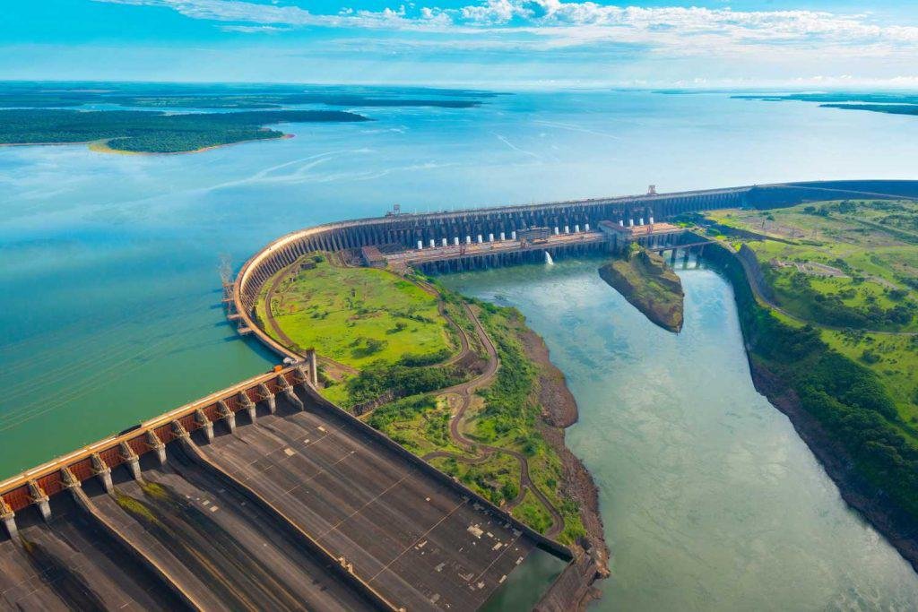 Fontes eólica e solar crescem e hidrelétricas seguem predominantes