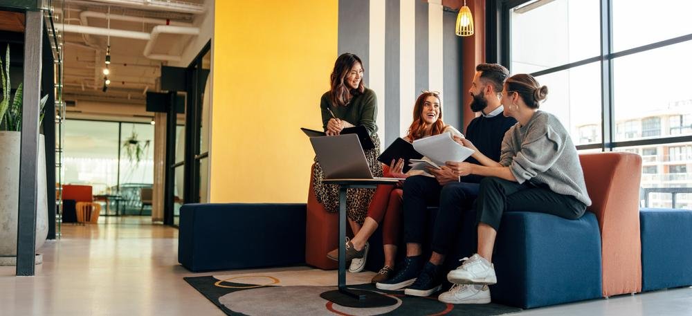 Em busca do equilíbrio entre o home office e o presencial