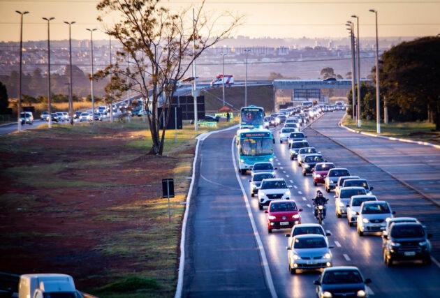 Atraso na safra e queda no preço do diesel