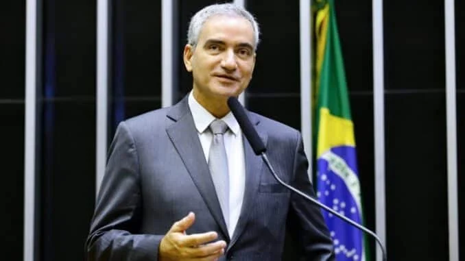 Comissão aprova projeto que desonera indústria ferroviária de impostos federais